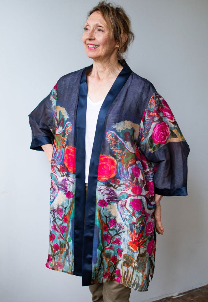 D-112BK LOVE'S EYE IS ON THE HUMMINGBIRD LUXURY SILK LINEN KIMONO