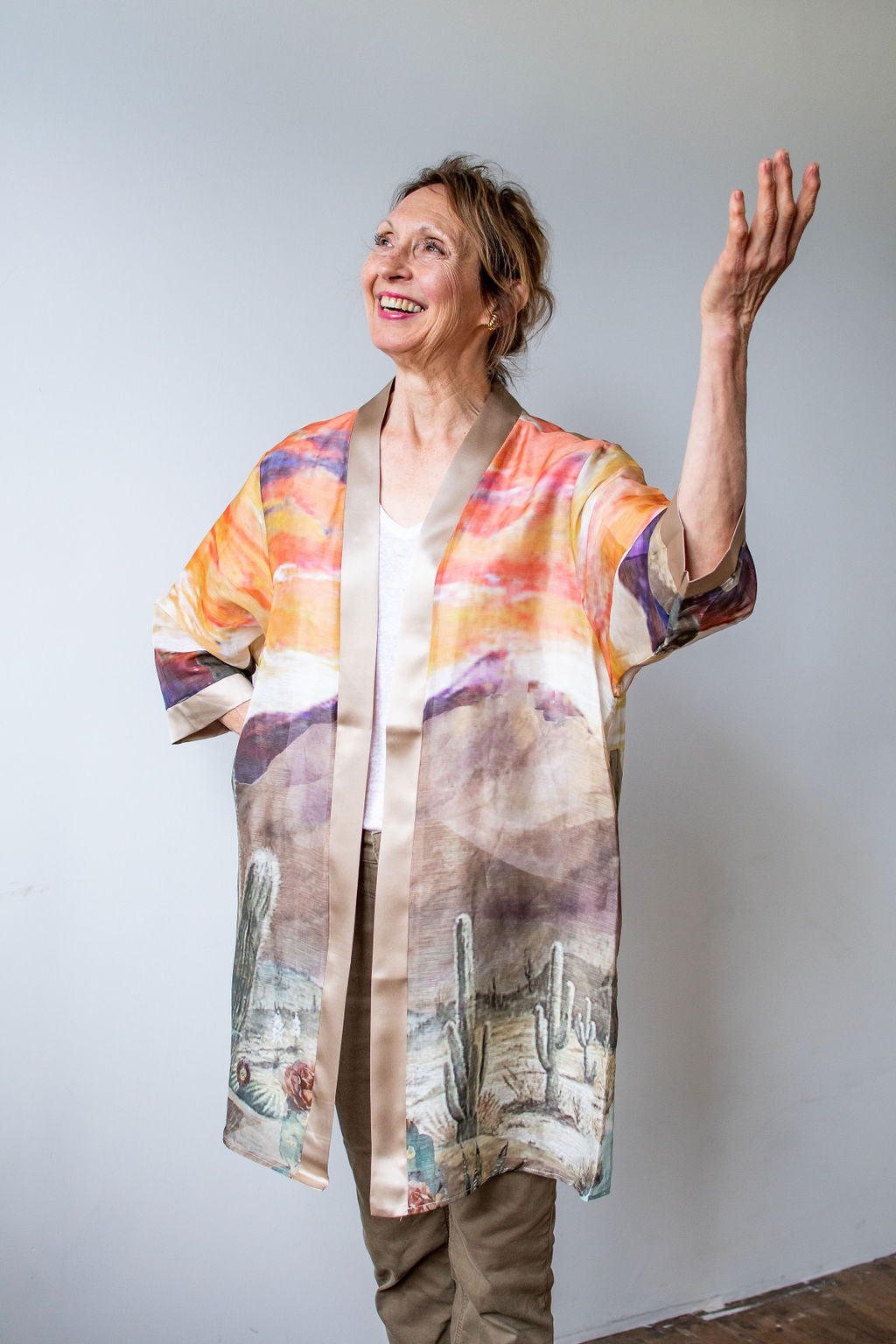 D-382K  STREAMS IN THE DESERT SILK LINEN KIMONO