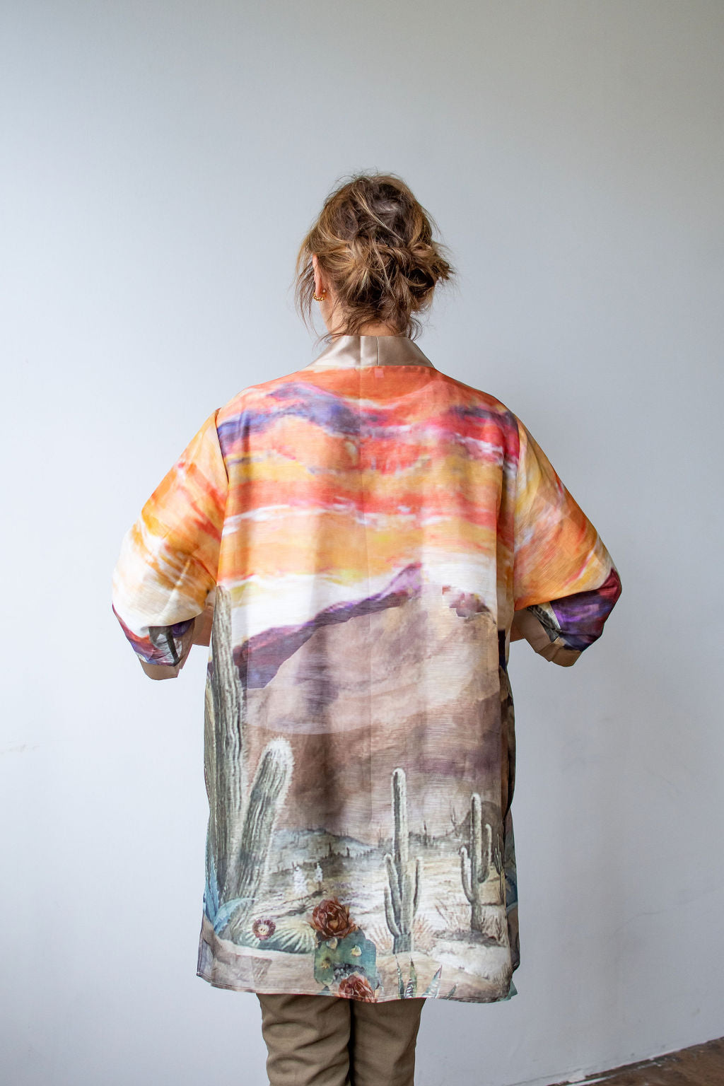 D-382K  STREAMS IN THE DESERT SILK LINEN KIMONO