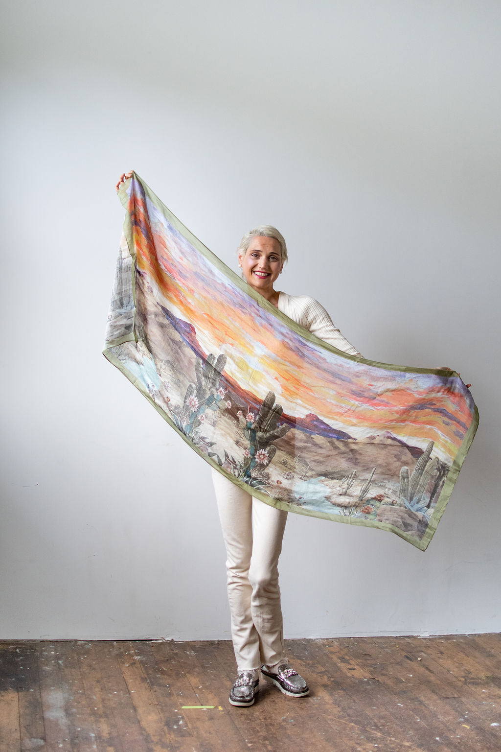 D-382SL STREAMS IN THE DESERT SILK LINEN SCARF