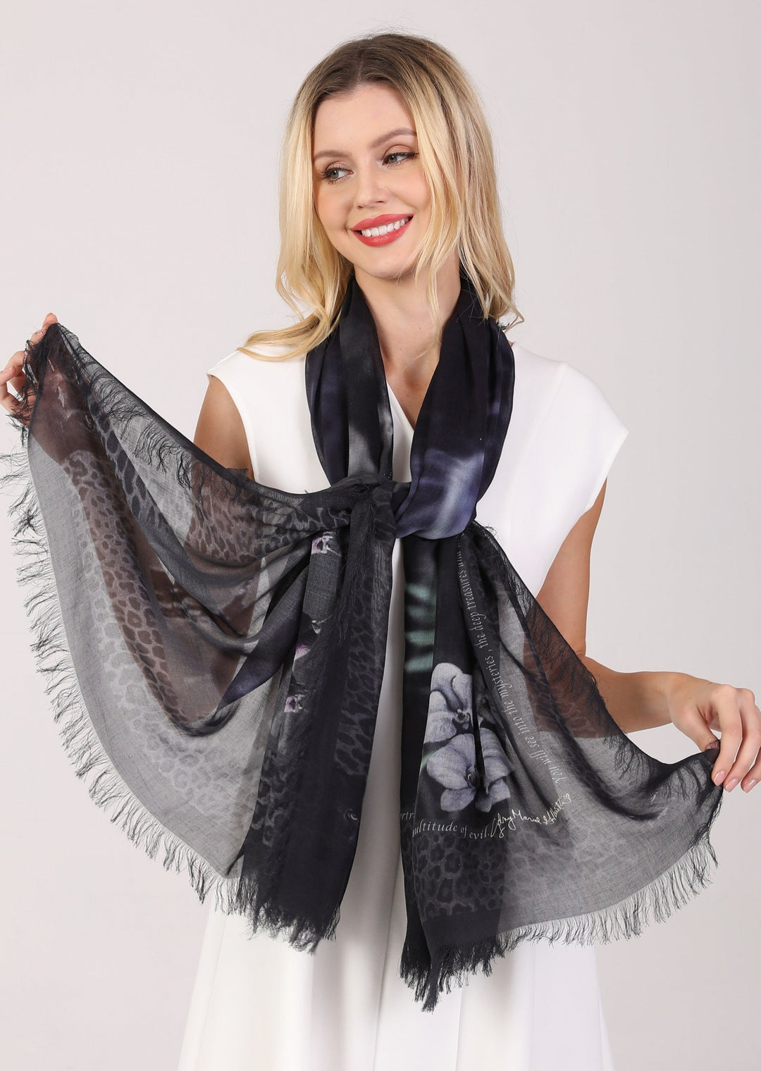 D-370 TREASURES OF DARKNESS - THE COUGAR